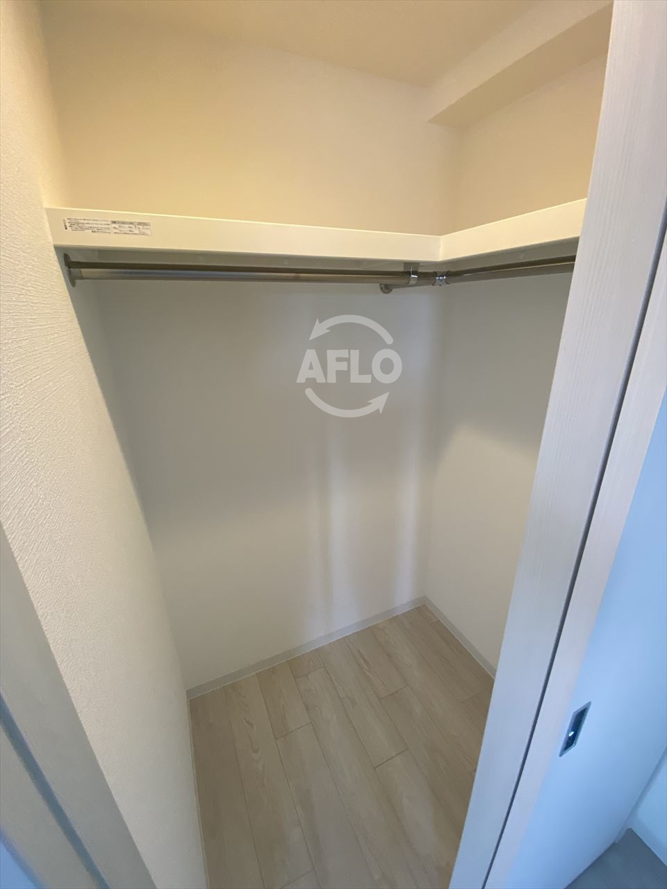 収納　アドバンス上町台シュタット　ウォークインクローゼット