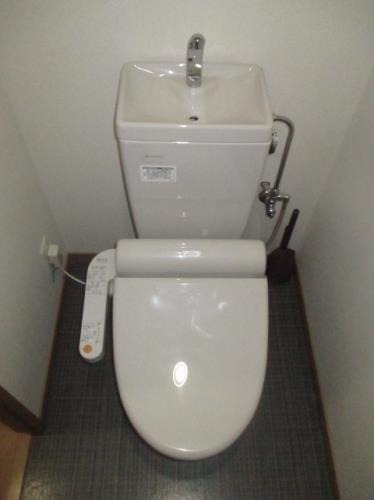 ロイヤル博多駅前のトイレ写真