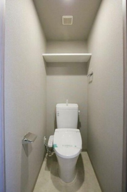 トイレ　※同仕様写真含む