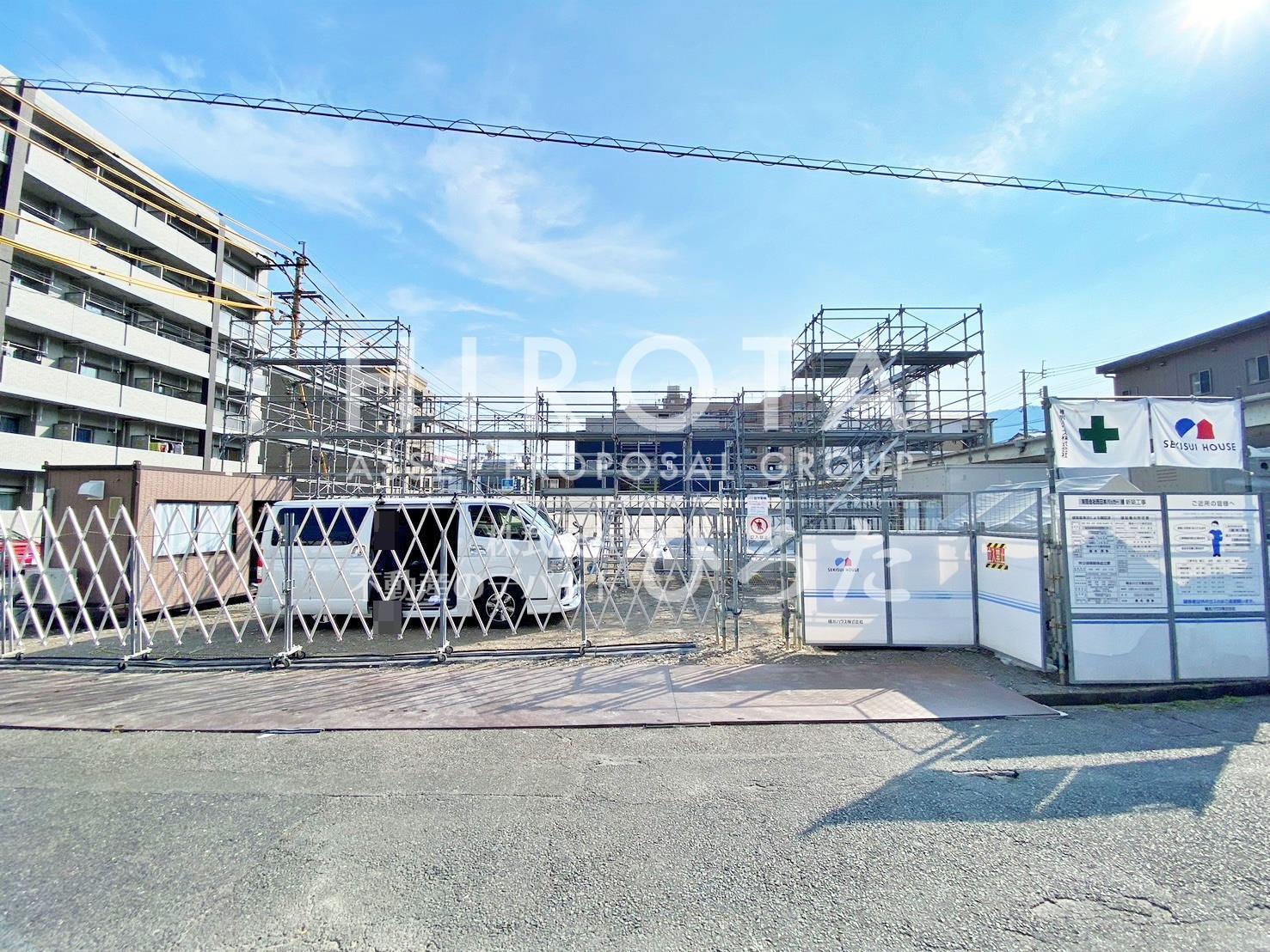 エントランス　※建築中
