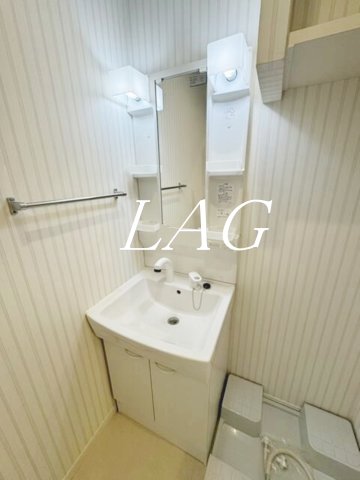 洗面設備　洗面台です。