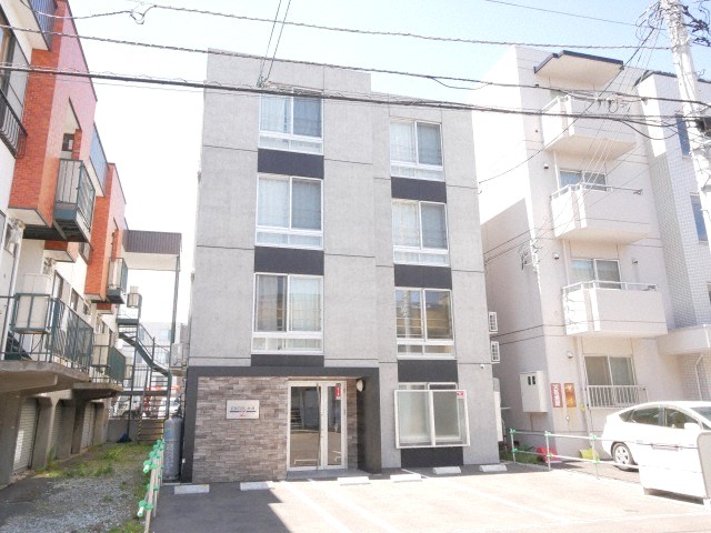 建物外観　地下鉄東西線　南郷１３丁目　徒歩7分