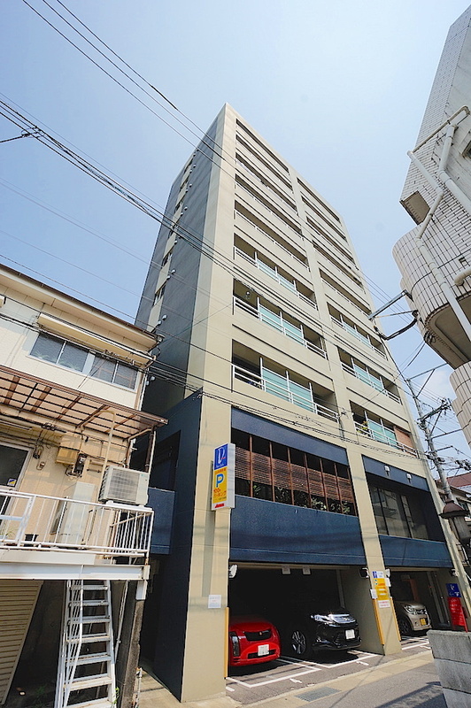 ApartmentGrusNakazonoの外観写真