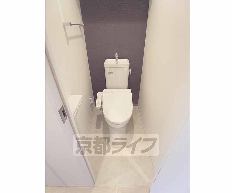 トイレ　ウォシュレットつきです。