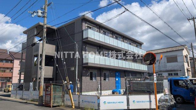 建物外観　オートロック◎スーパーやコンビニなどが徒歩近く★