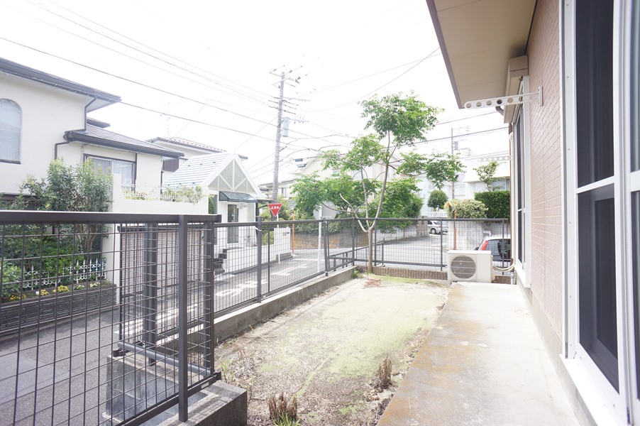 庭　２階バルコニーからの眺望です！