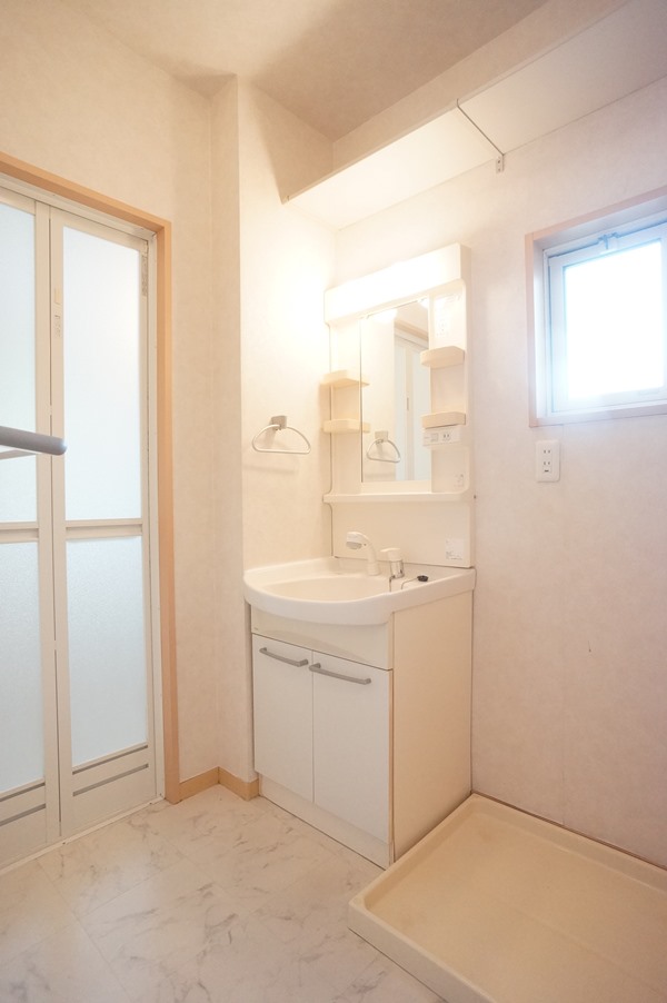 洗面設備　独立洗面台　室内洗濯機置場