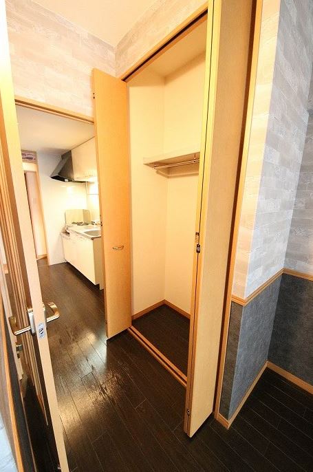 収納　同タイプの写真です。現状優先です。