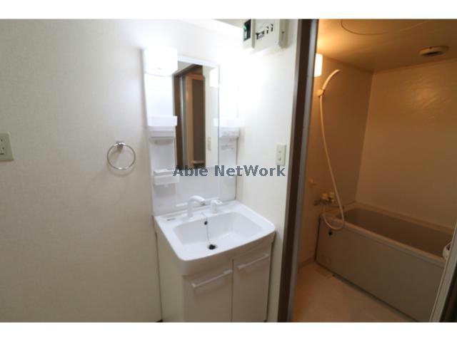 洗面設備　※同型タイプ　現況優先