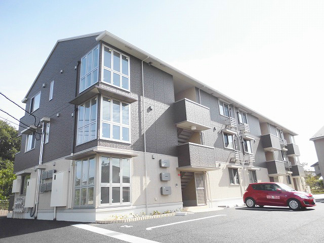 甲賀市水口町中邸のアパートの建物外観