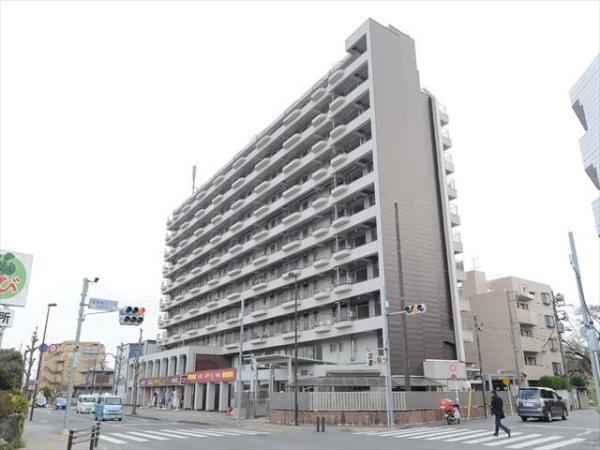 青梅市東青梅のマンションの建物外観