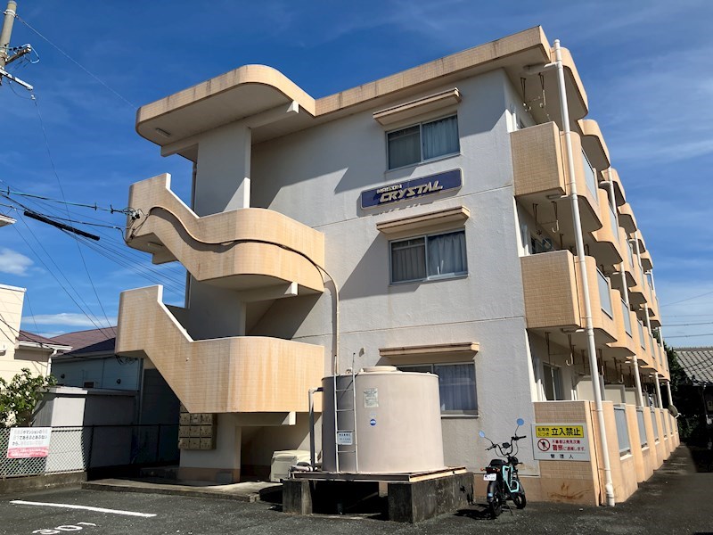 ＭＡＩＳＯＮ　ＣＲＹＳＴＡＬの建物外観