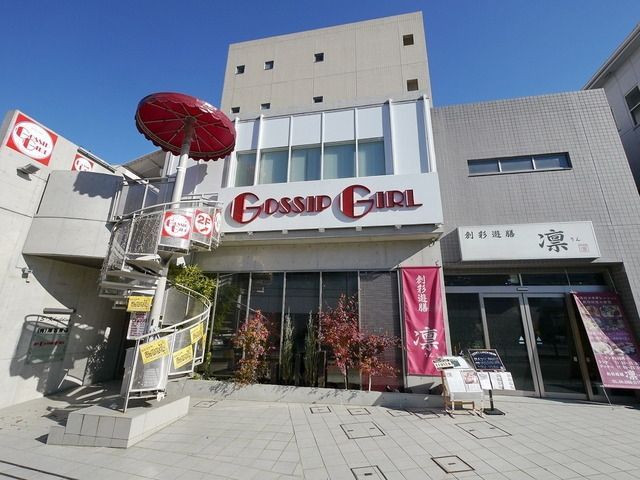 【狭山市入間川のマンションの建物外観】