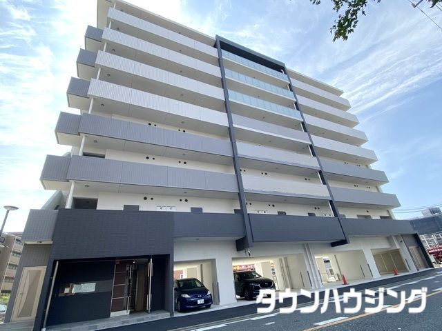 【名古屋市中区正木のマンションの建物外観】