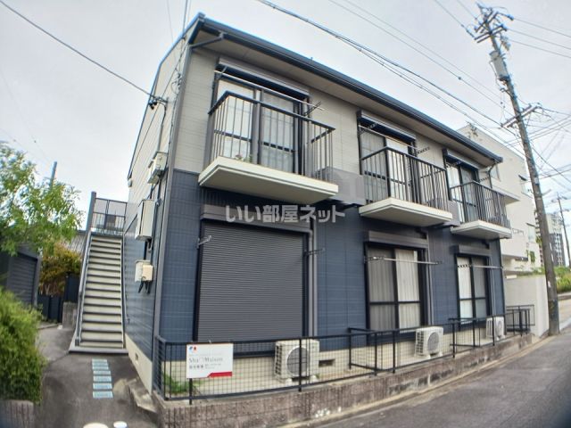 岡崎市板屋町のアパートの建物外観