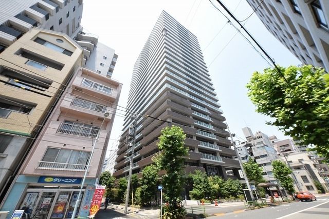 【中央区湊のマンションの建物外観】