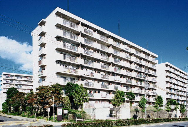 ＵＲ東千里山の建物外観