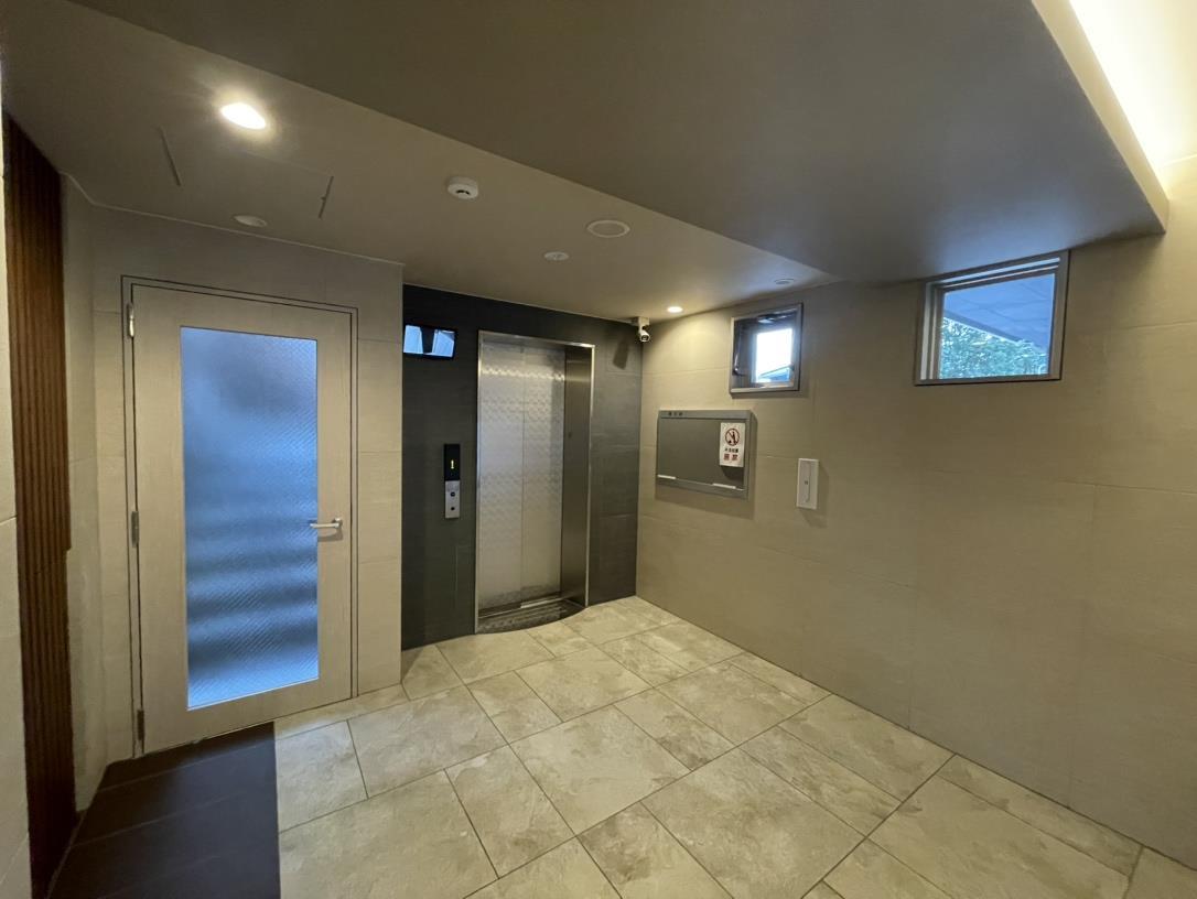 エントランス　工事中写真