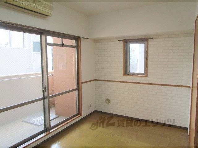 居室・リビング　洋室