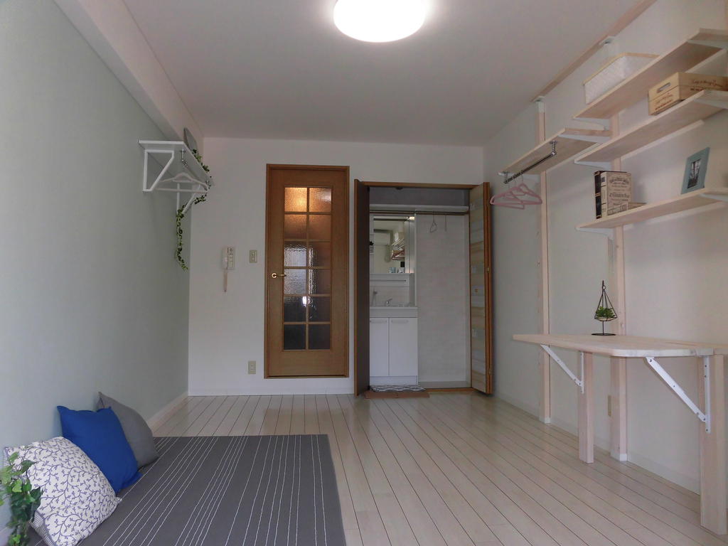 居室・リビング　洗面台無し