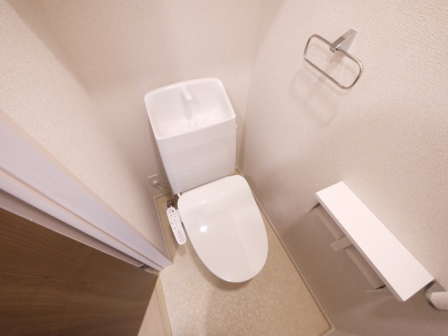トイレ　清潔感のあるトイレです