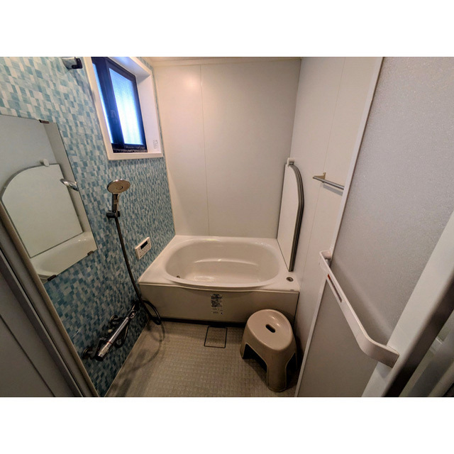 バス・シャワールーム　バス