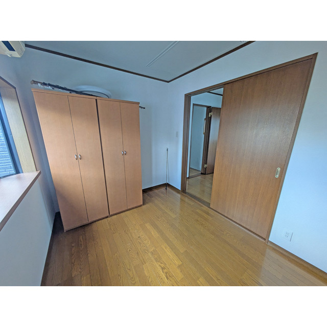 その他部屋・スペース　棚付き洋室