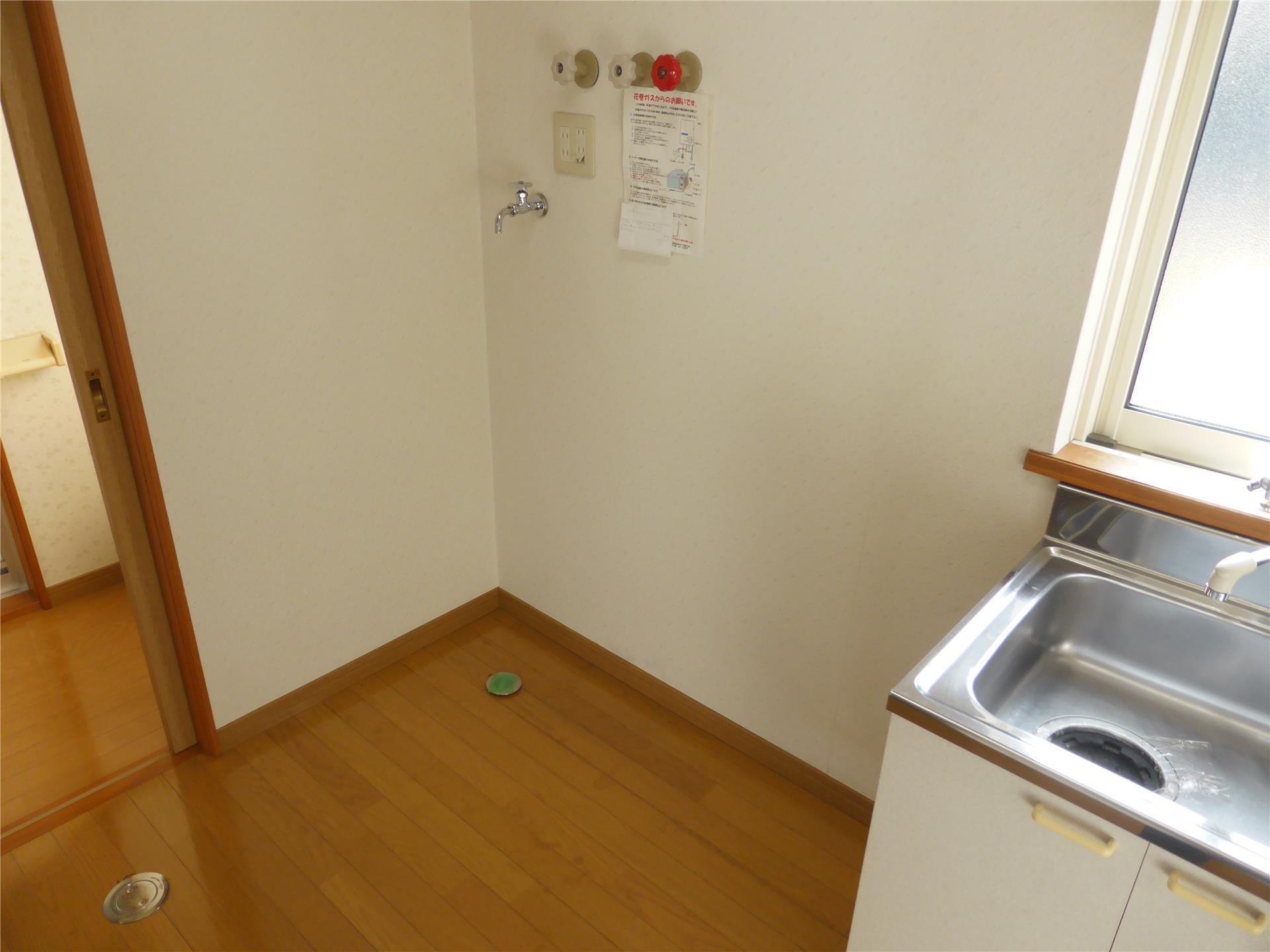 洗面設備　洗濯機置場