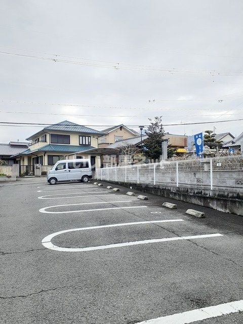 【オオタニ織平Aの駐車場】