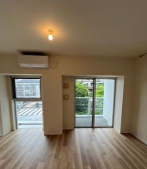 居室・リビング　別号室参考写真