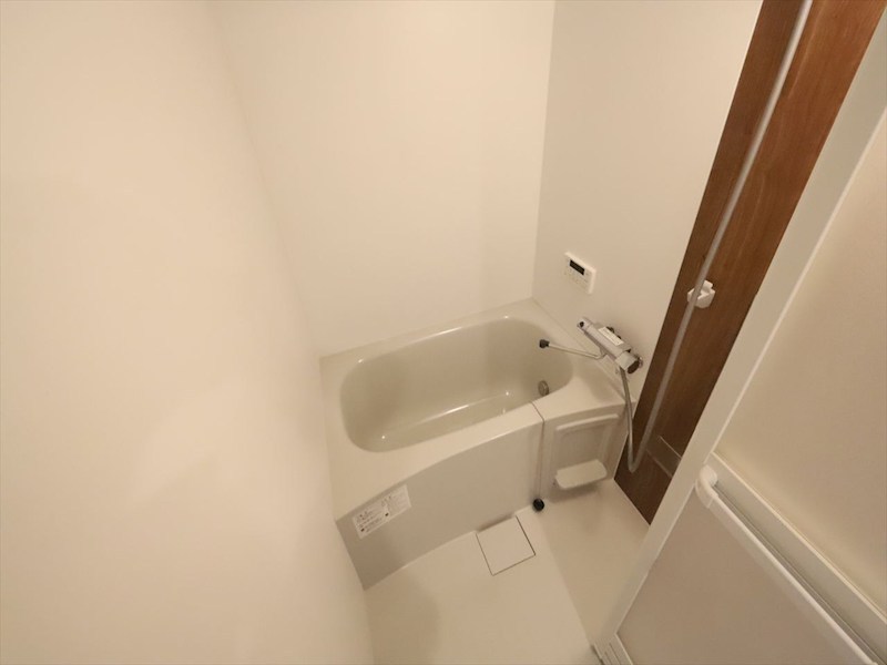 バス・シャワールーム　浴室暖房乾燥機付　追い焚き機能付お風呂　同仕様写真