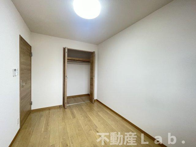 収納　※同型タイプのお写真です。