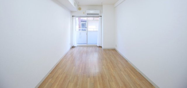 居室・リビング　ゆったりした洋室です