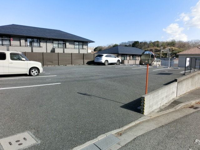駐車場　敷地内駐車場あります。
