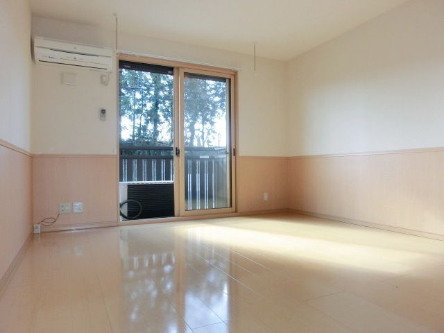 居室・リビング　日当り良好です！