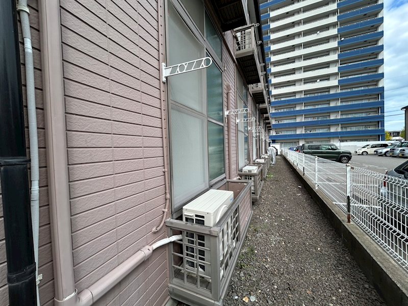 バルコニー　写真は別部屋。現状有姿。