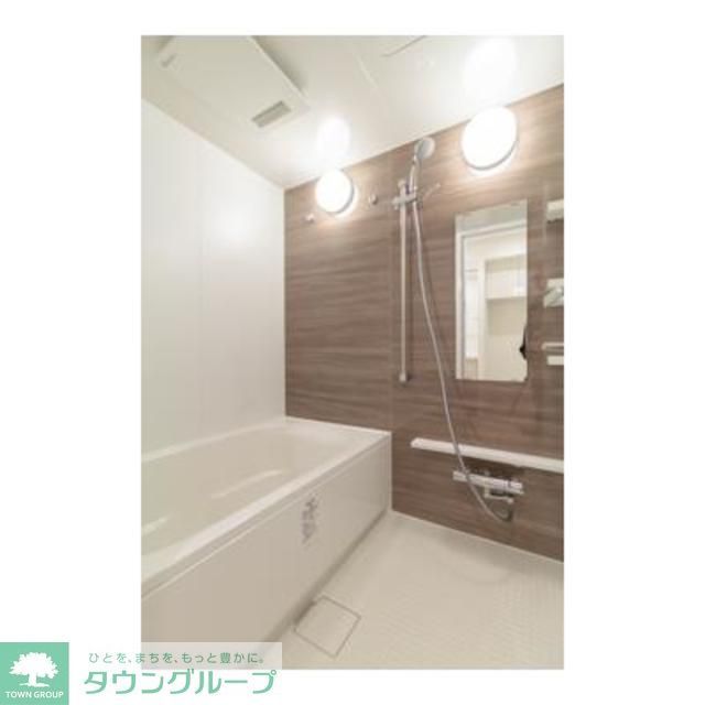 バス・シャワールーム　※写真は同タイプ住戸です。