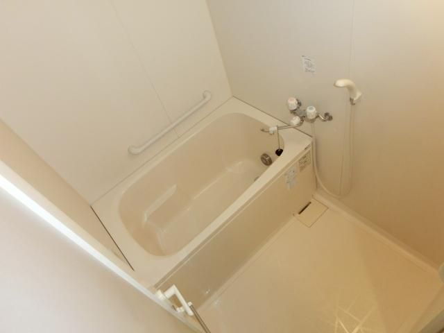 バス・シャワールーム　経済的な追い焚き