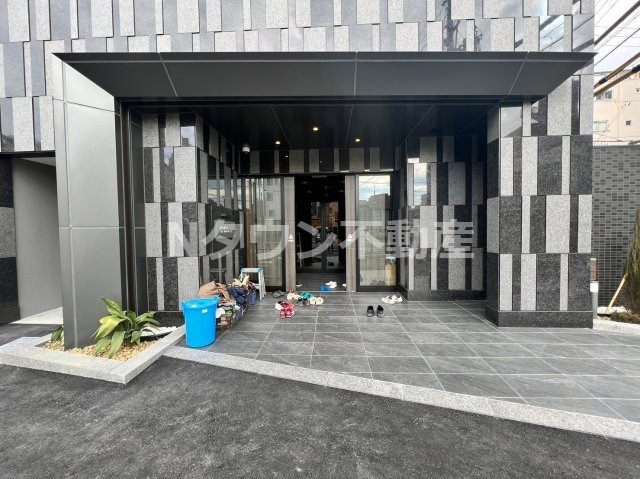 エントランス　建物の内部です