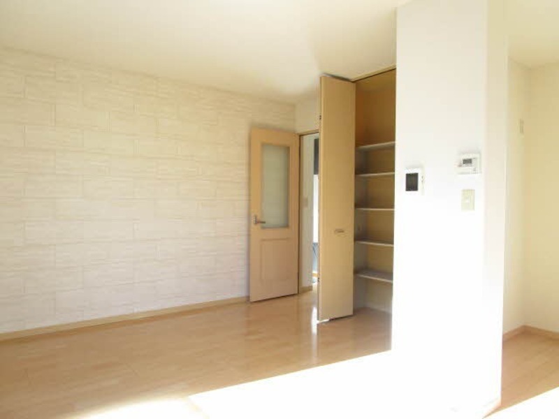 居室・リビング　図面と現状に相違がある場合には現状を優先