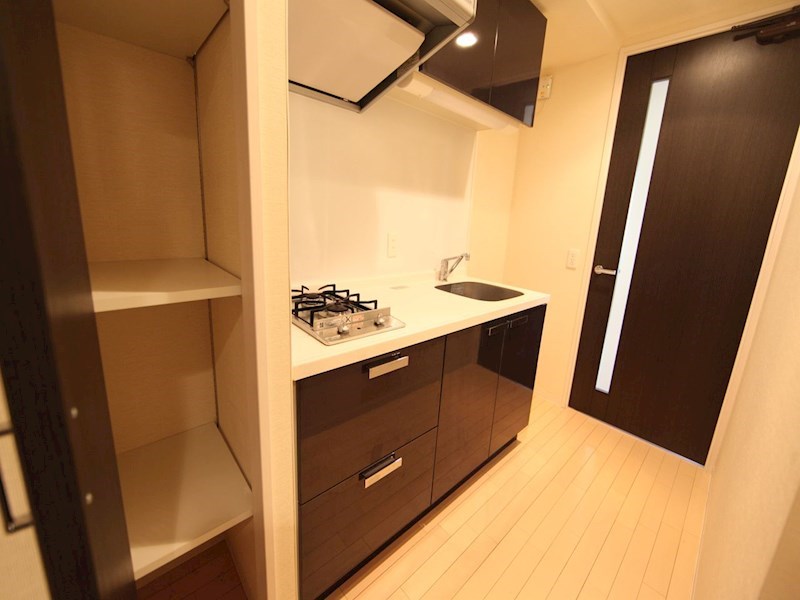 キッチン　システムキッチン（ガス2口コンロ付）