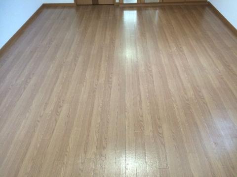 居室・リビング　室内