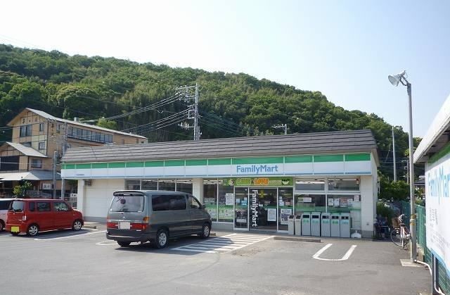 コンビニ　ファミリーマート 伊豆長岡北店（コンビニ）まで1200m