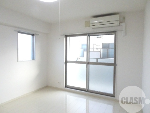 居室・リビング　２面採光です♪