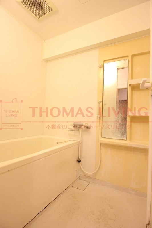 バス・シャワールーム　便利なサーモスタッド付きです。