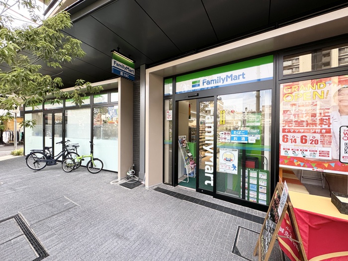 コンビニ　ファミリーマート西小山駅前店（コンビニ）まで468m
