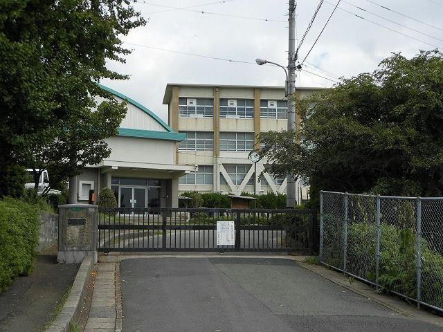 中学校　中間市立中間東中学校（中学校）まで1180m