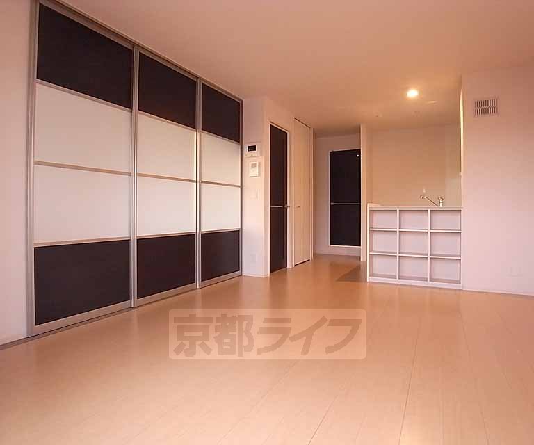 居室・リビング　南窓のある明るいＬＤＫです。