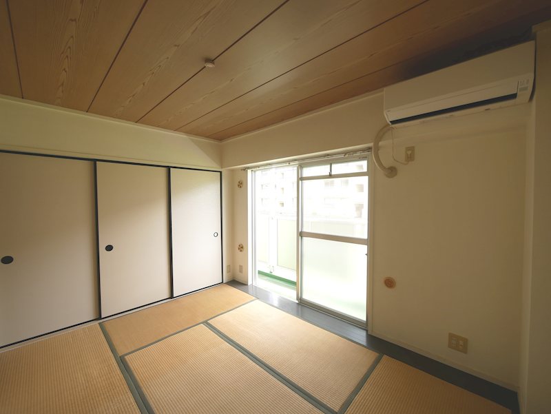 居室・リビング　西側和室6帖