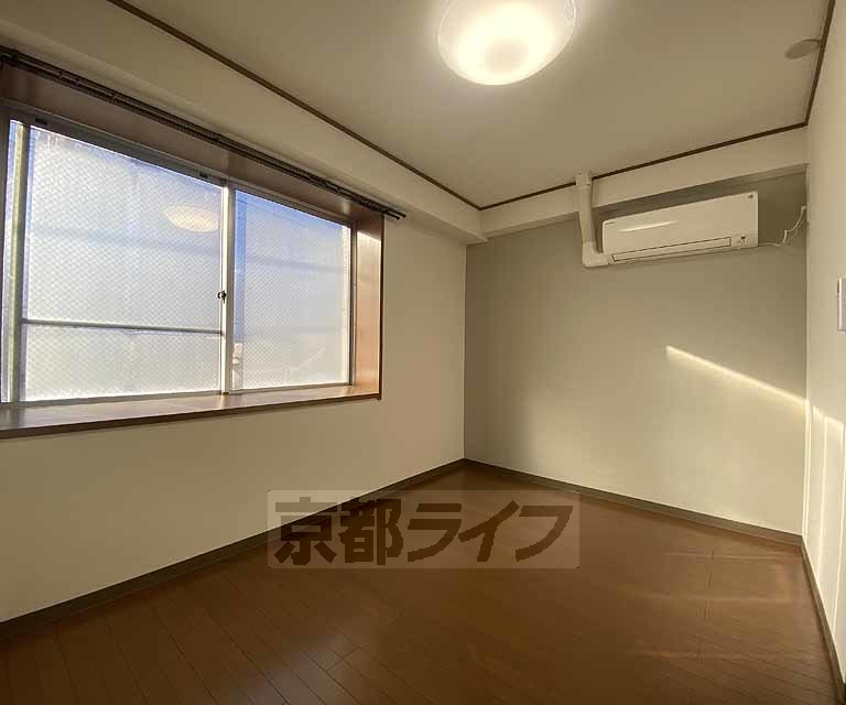 居室・リビング　一人暮らしに最適なリビングです。